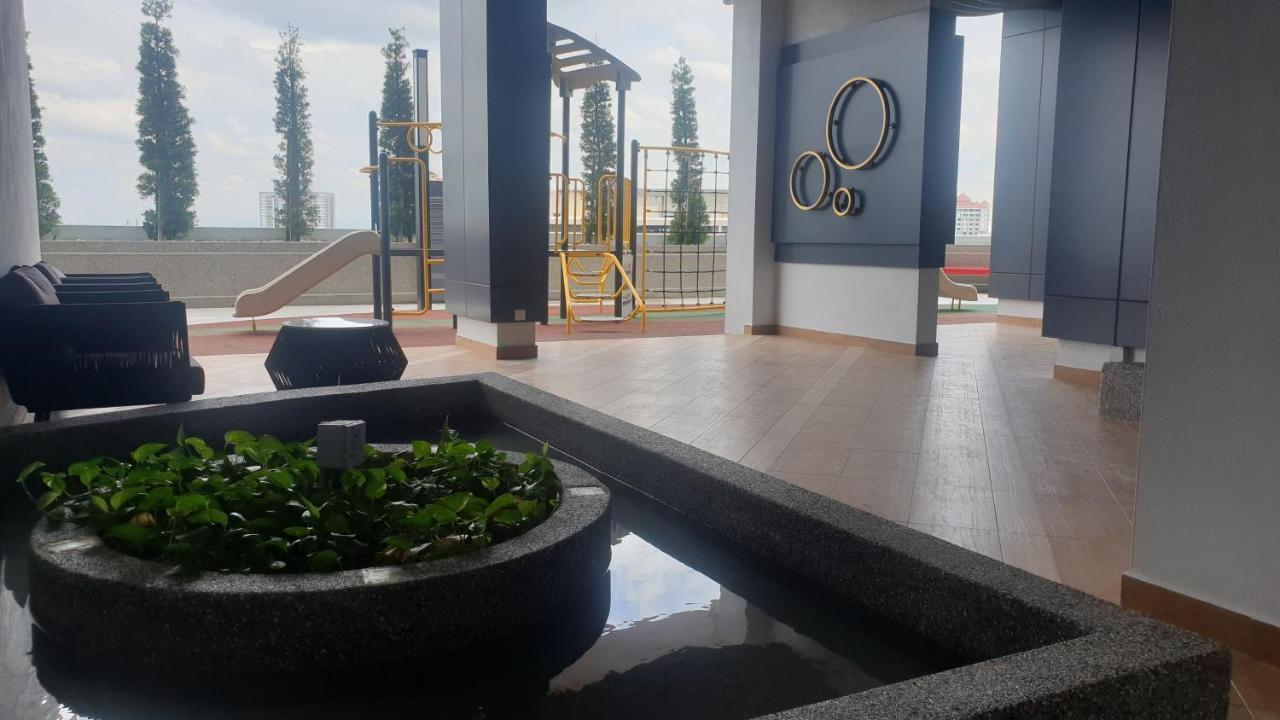 Prestige Troika Luxury Stay Kota Bharu Extérieur photo